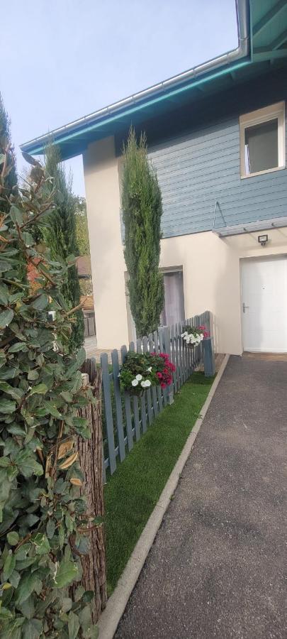 La Maison Du Port, Une Exclusivite Lla Selections By Location Lac Annecy Сен-Жорьо Екстериор снимка
