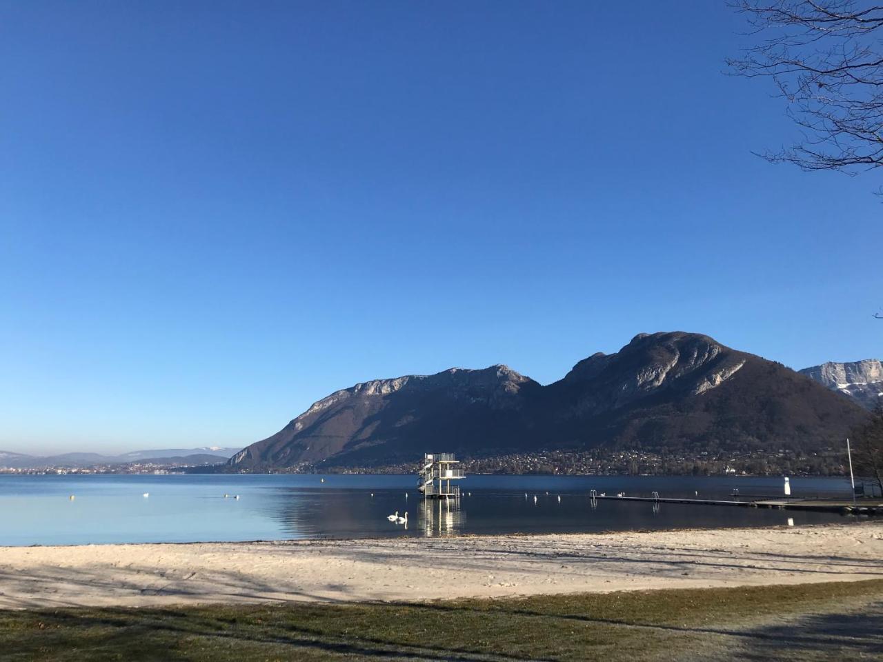 La Maison Du Port, Une Exclusivite Lla Selections By Location Lac Annecy Сен-Жорьо Екстериор снимка